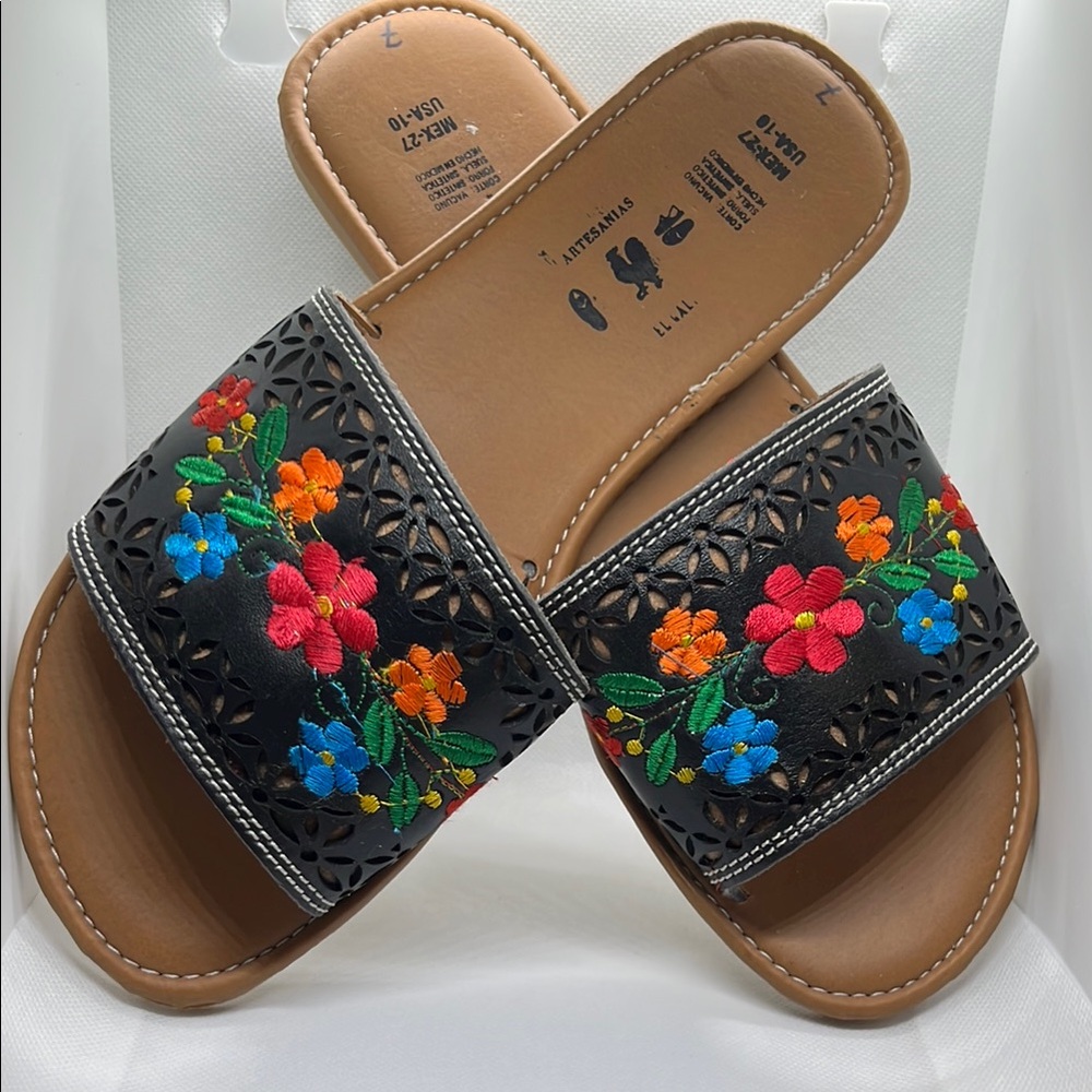 Floral Embroidered Black Slide Sandals